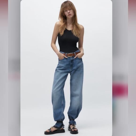 Zara Black Sandals with Gold Buckle - Picture 2 of 15